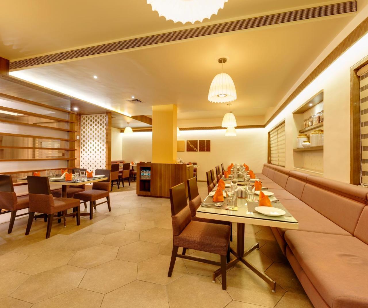 Kyriad Hotel Jaipur By Othpl Екстер'єр фото