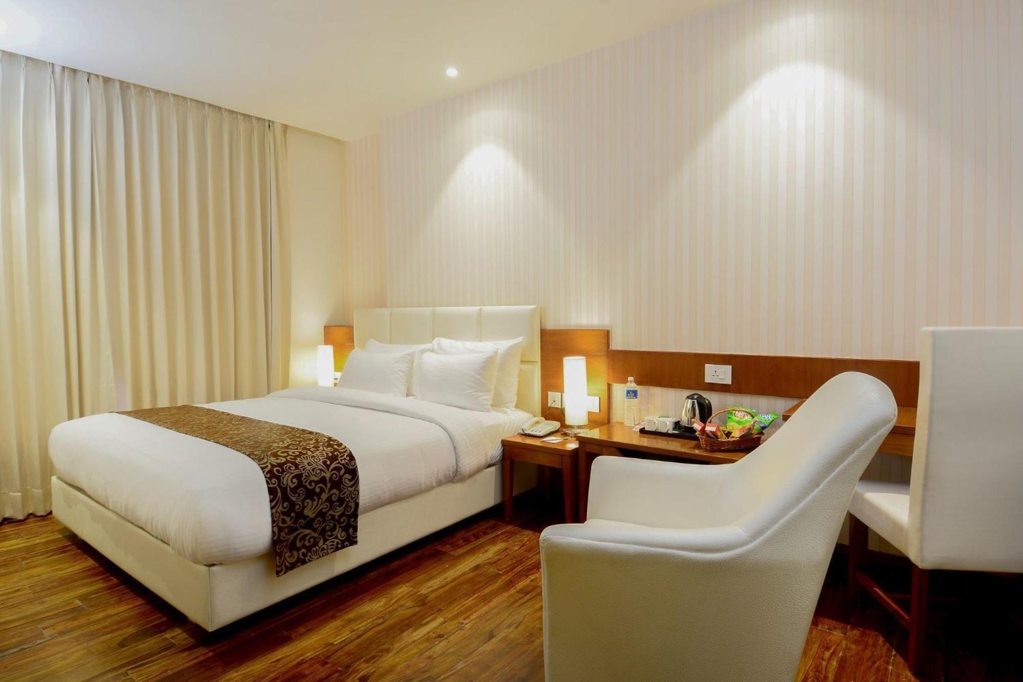 Kyriad Hotel Jaipur By Othpl Екстер'єр фото